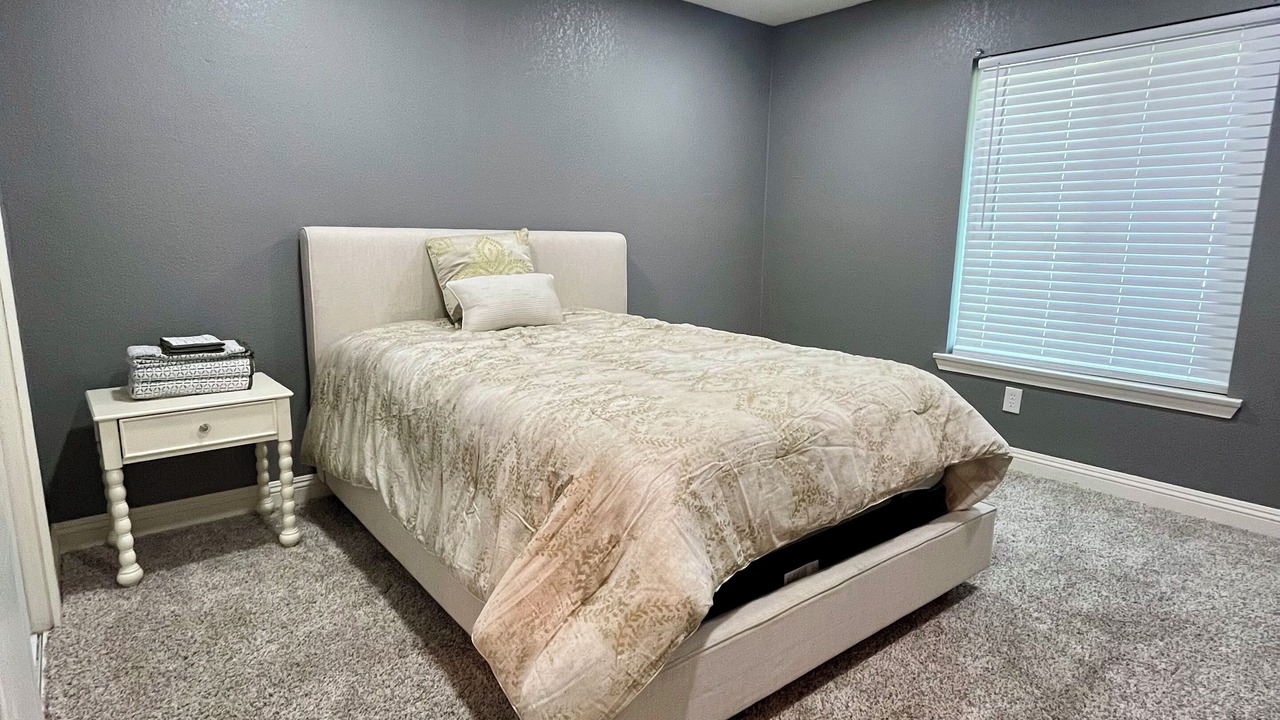Photo of Bedroom in Rialto