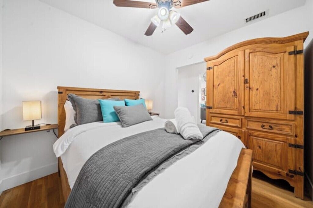 Photo of Bedroom in Lakewood Village