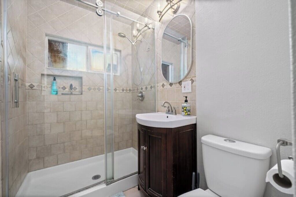 Photo of Bathroom in Lakewood Village