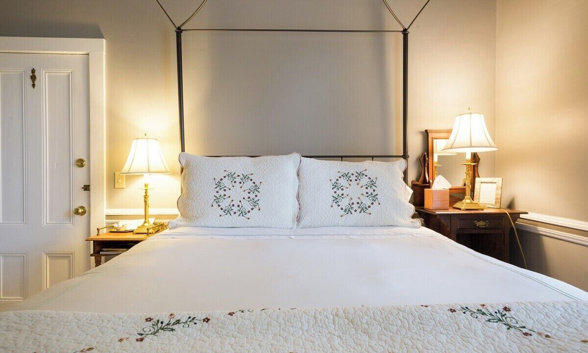 Photo of Bedroom in St. Helena