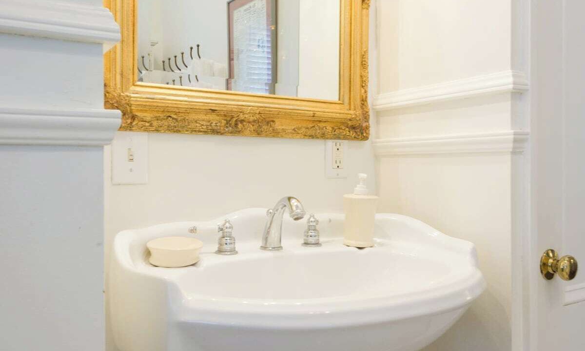 Photo of Bathroom in St. Helena