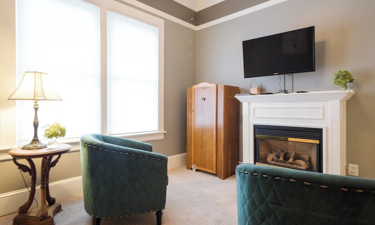 Photo of Livingroom in St. Helena