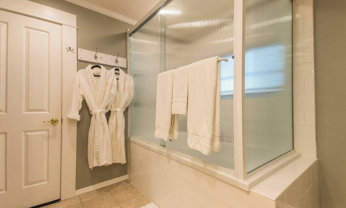 Photo of Bathroom in St. Helena