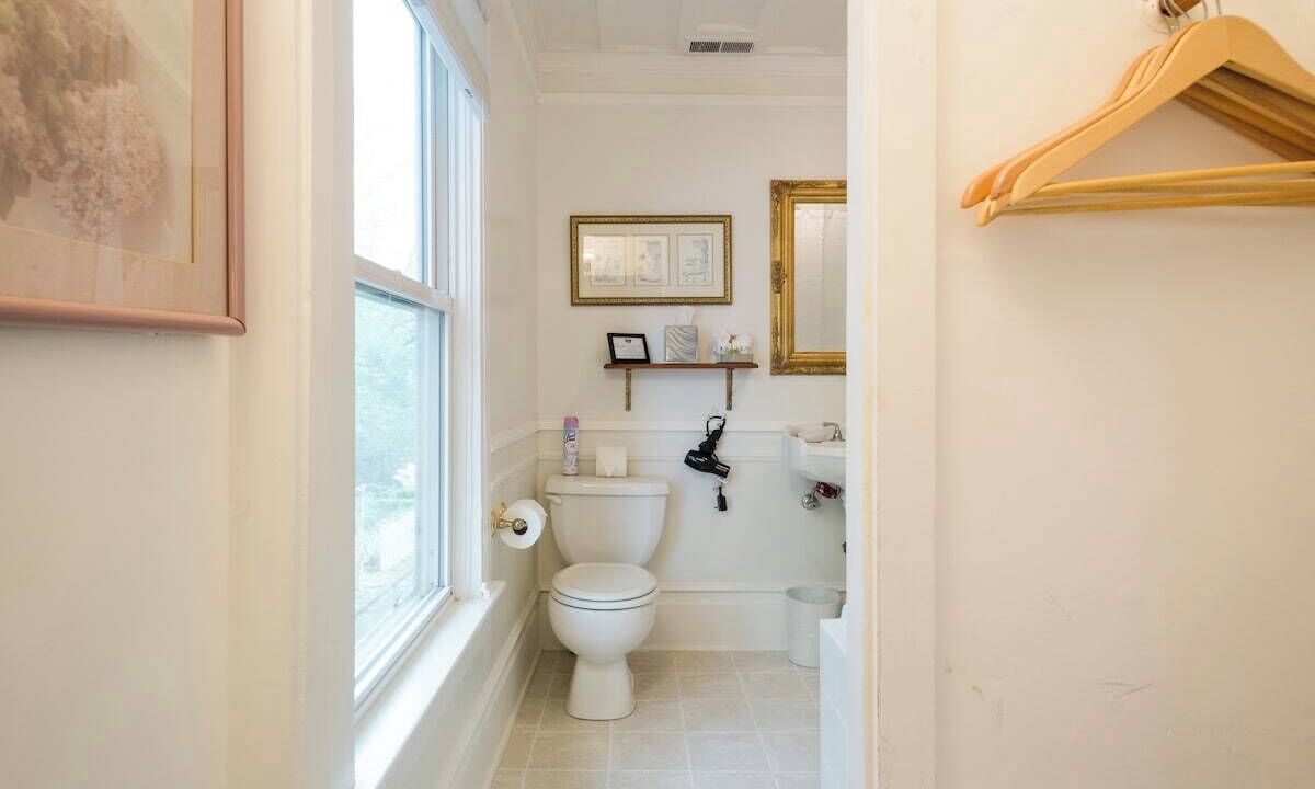 Photo of Bathroom in St. Helena