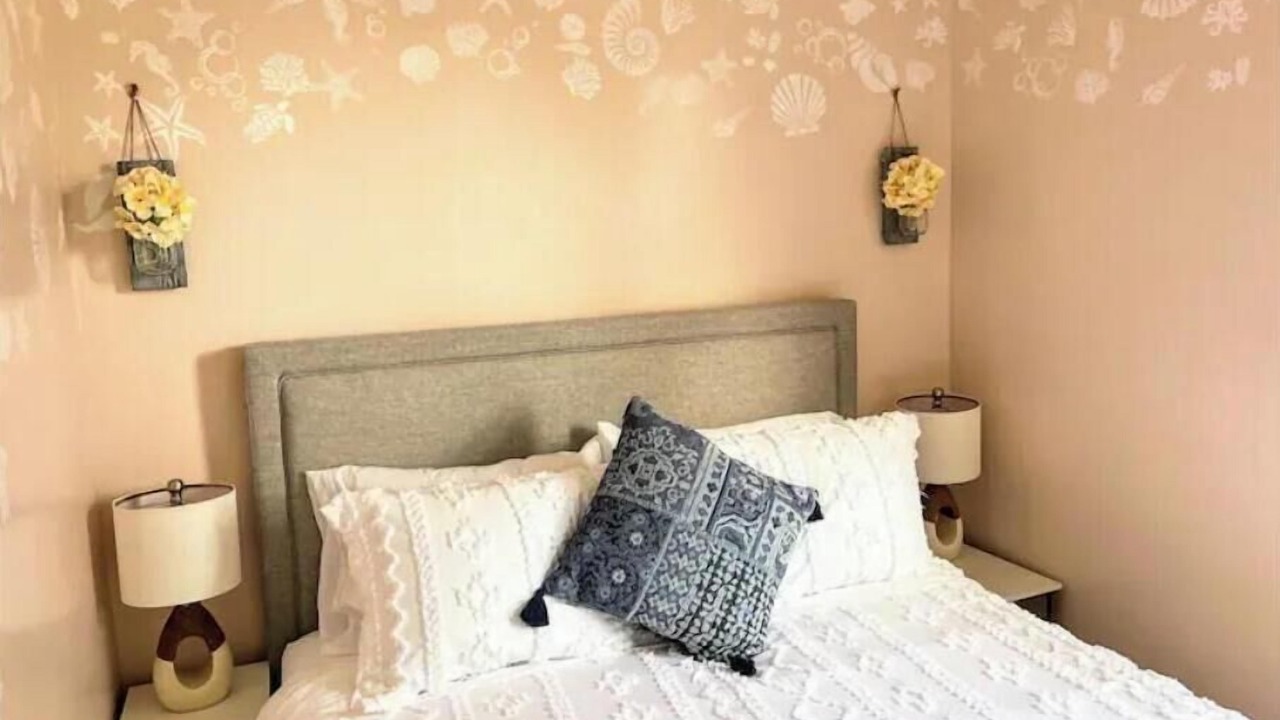 Photo of Bedroom in Eureka