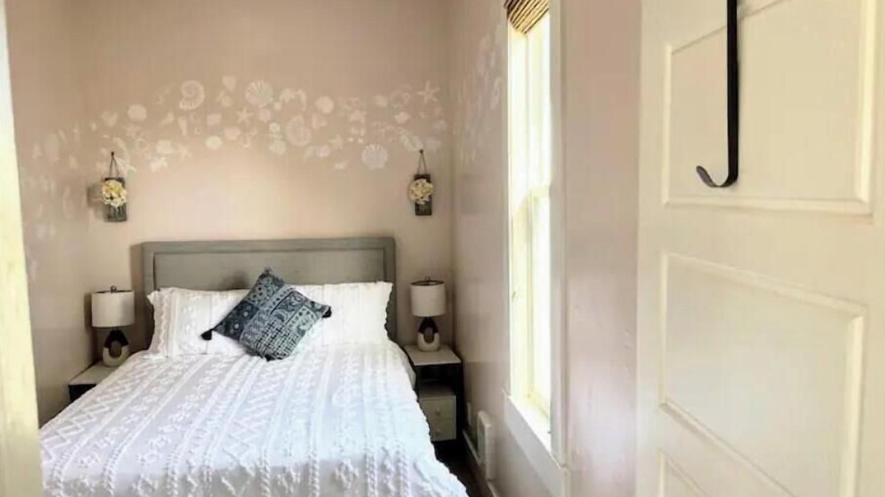 Photo of Bedroom in Eureka