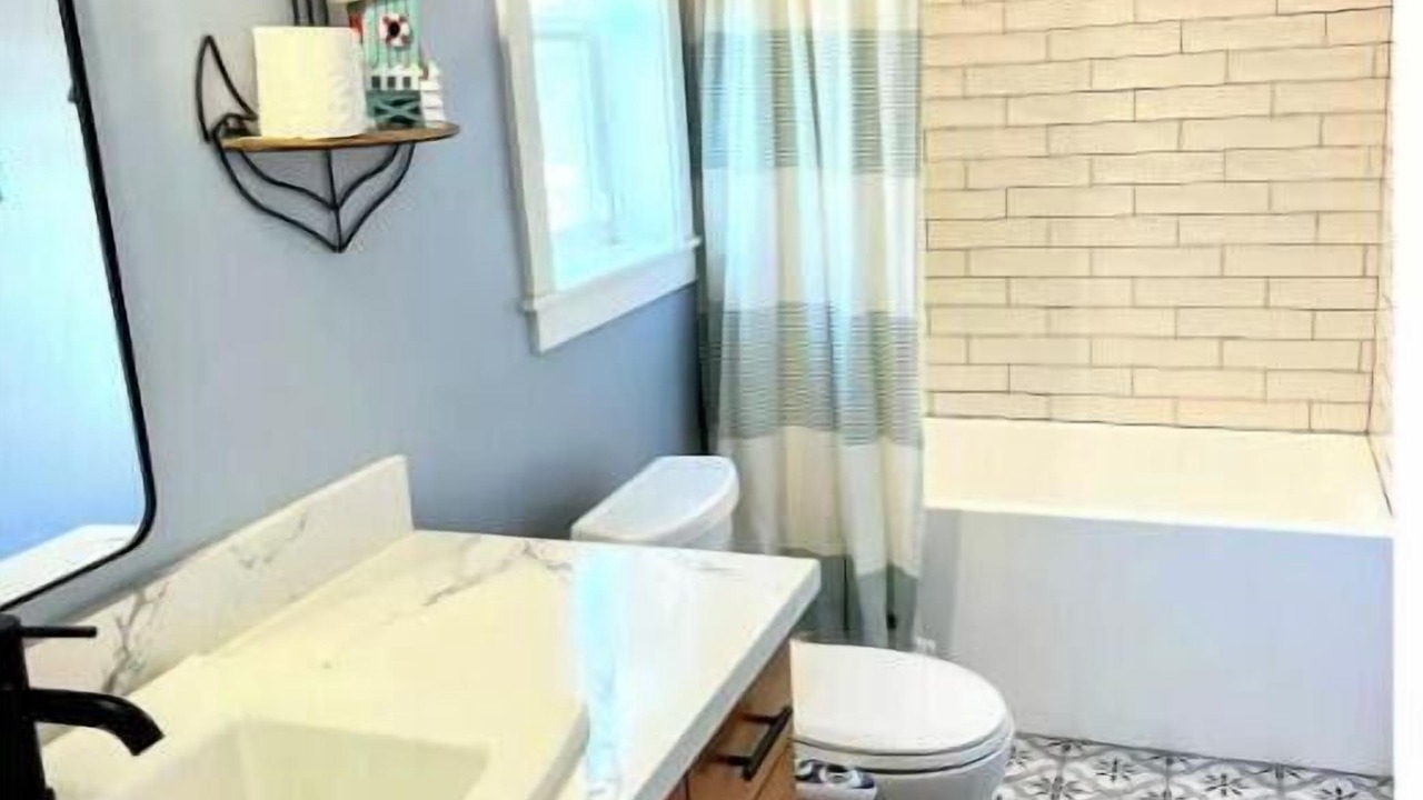 Photo of Bathroom in Eureka