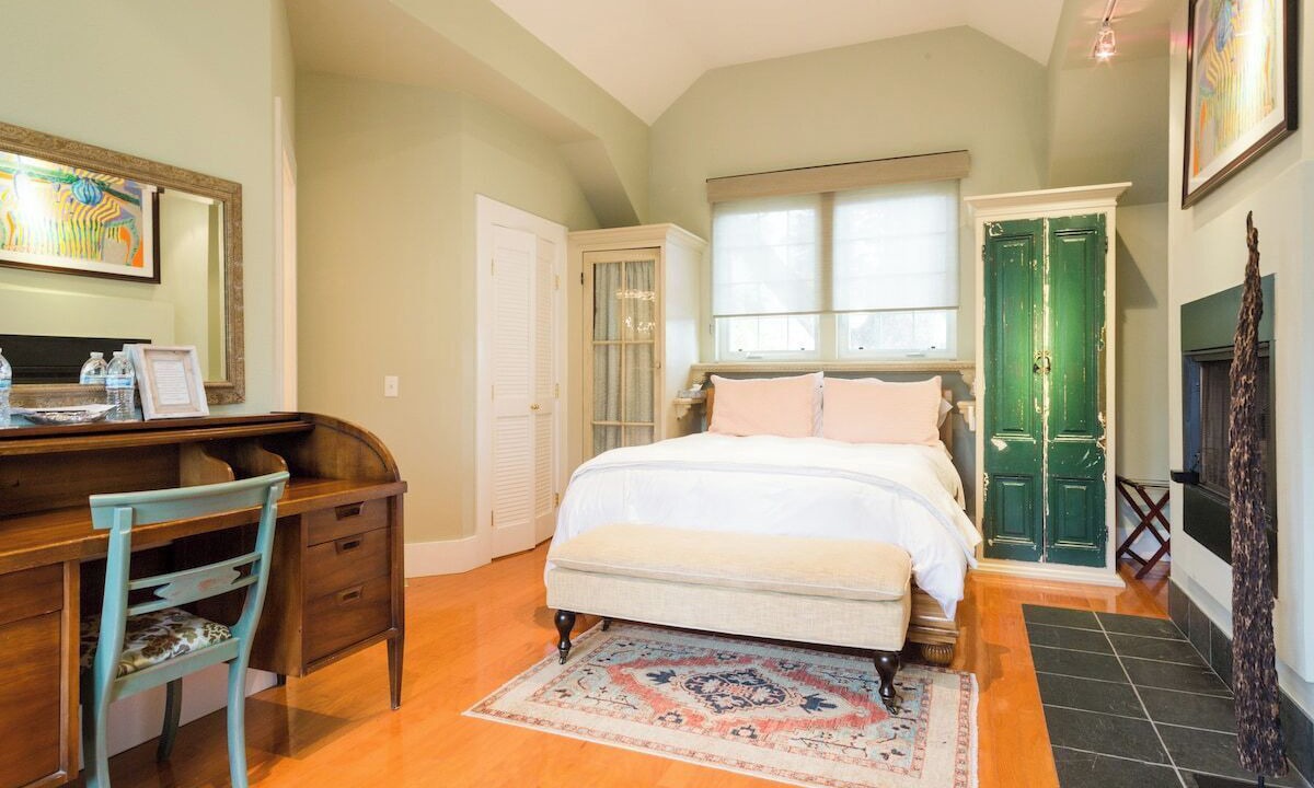 Photo of Bedroom in St. Helena