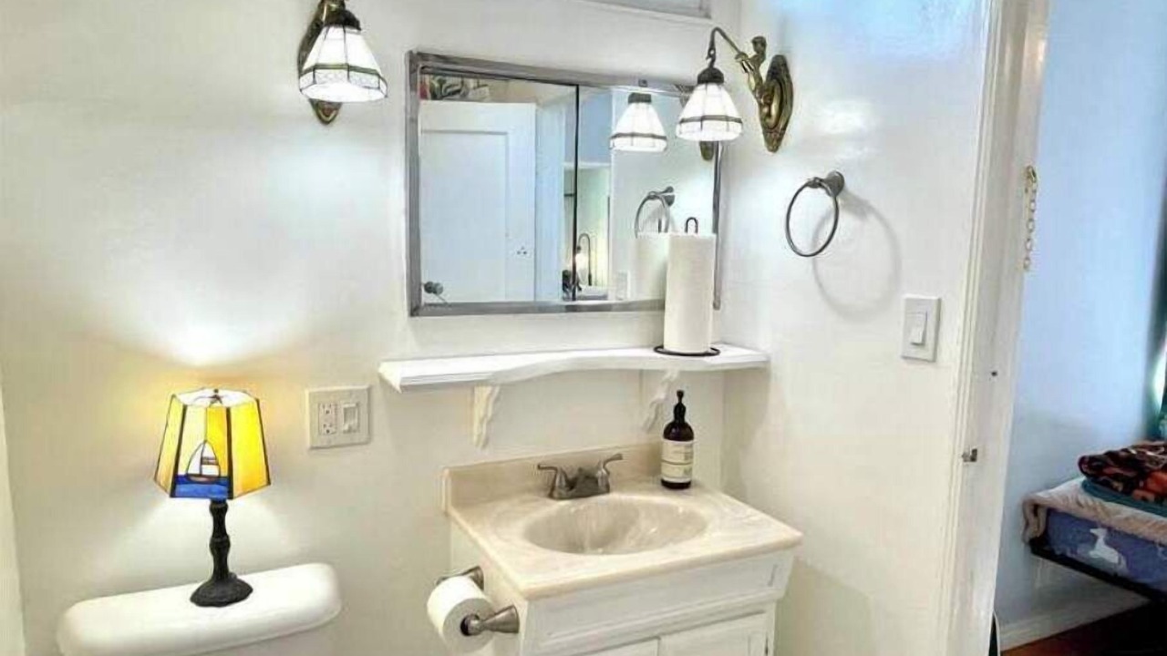 Photo of Bathroom in Burbank