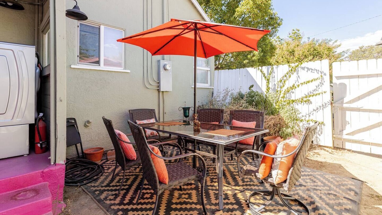 Photo of Outdoor in Burbank