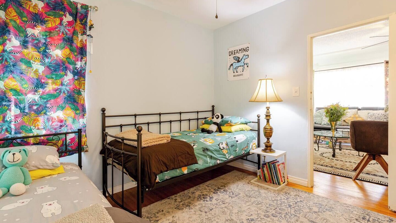 Photo of Bedroom in Burbank