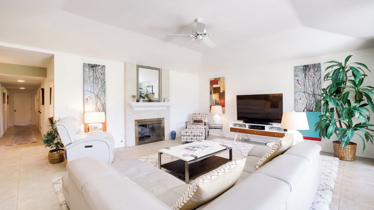 Photo of Livingroom in Sonora Sunrise