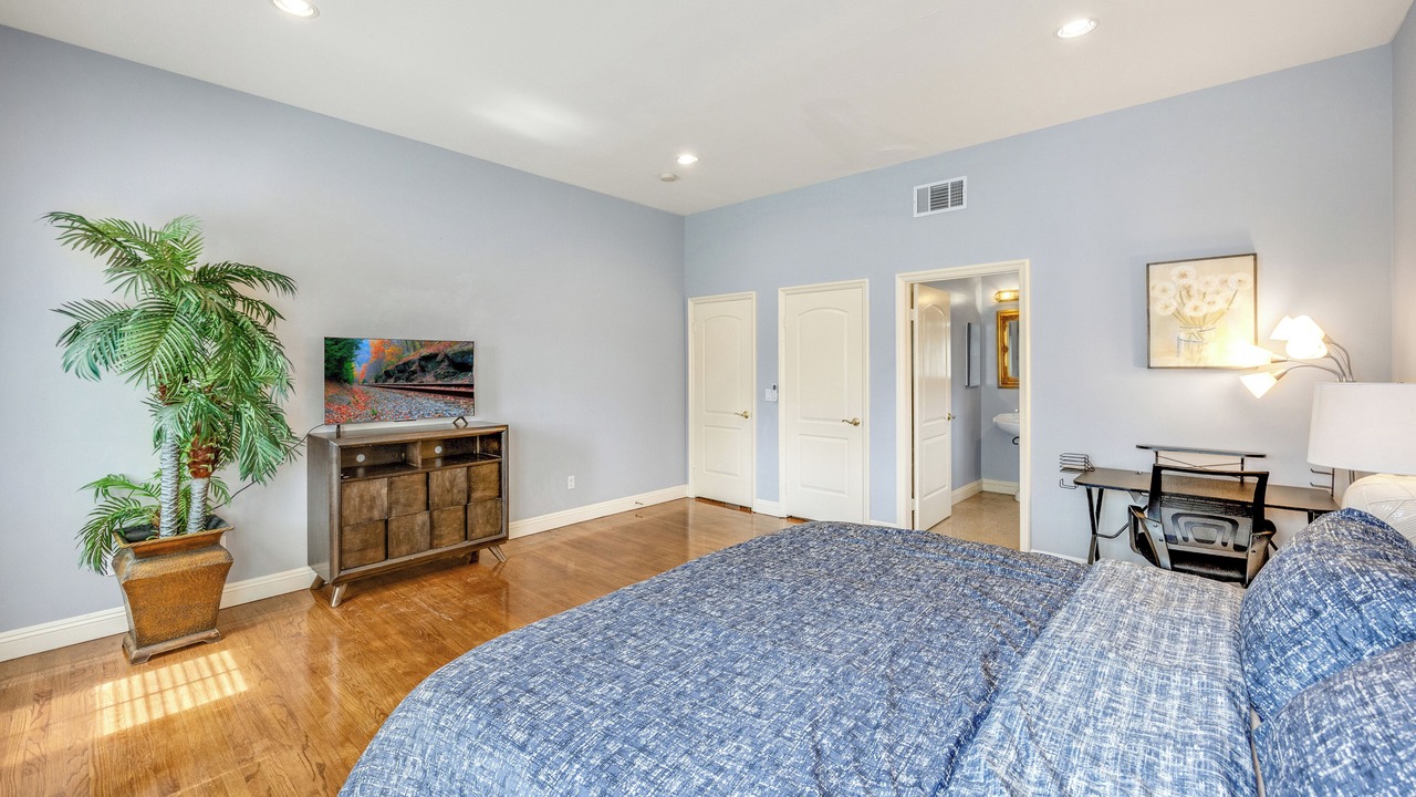 Photo of Bedroom in Lamanda Park