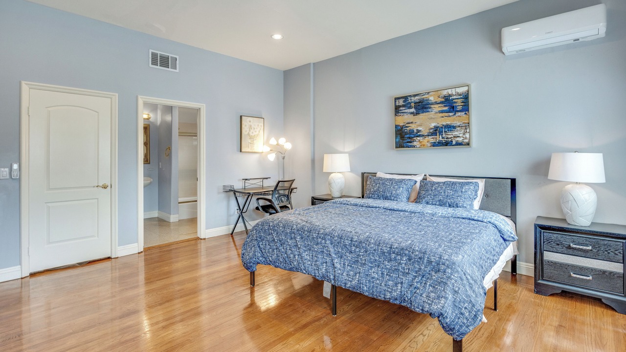Photo of Bedroom in Lamanda Park