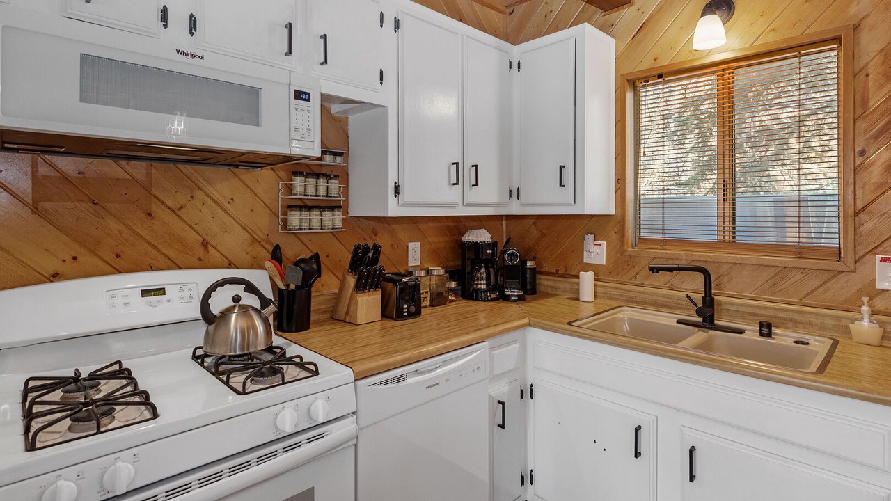 Photo of Kitchen in Upper Moonridge