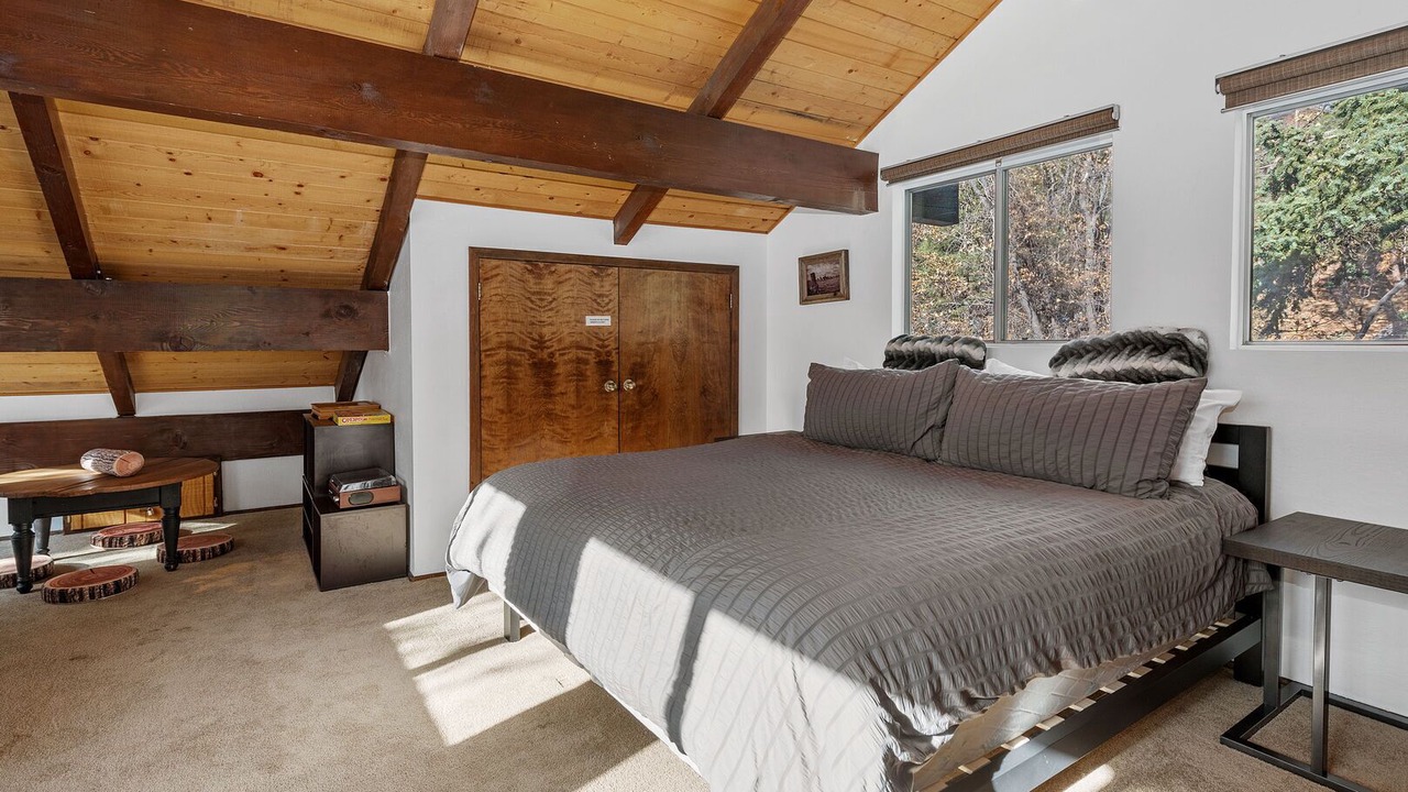 Photo of Bedroom in Upper Moonridge