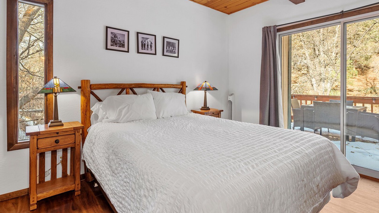 Photo of Bedroom in Upper Moonridge