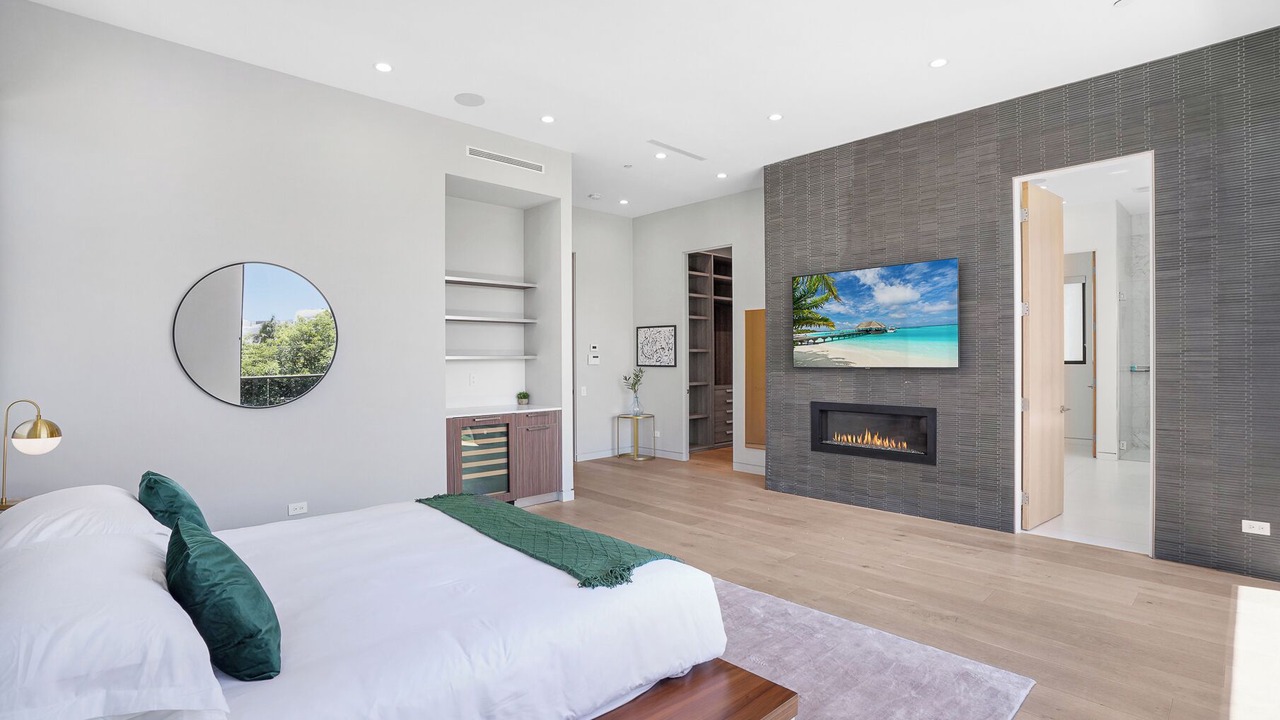 Photo of Bedroom in Beverly Grove