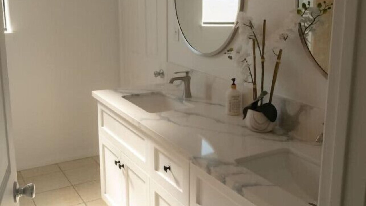 Photo of Bathroom in Marina Peninsula