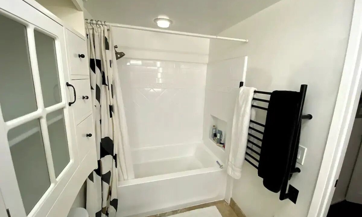 Photo of Bathroom in Hollywood Hills