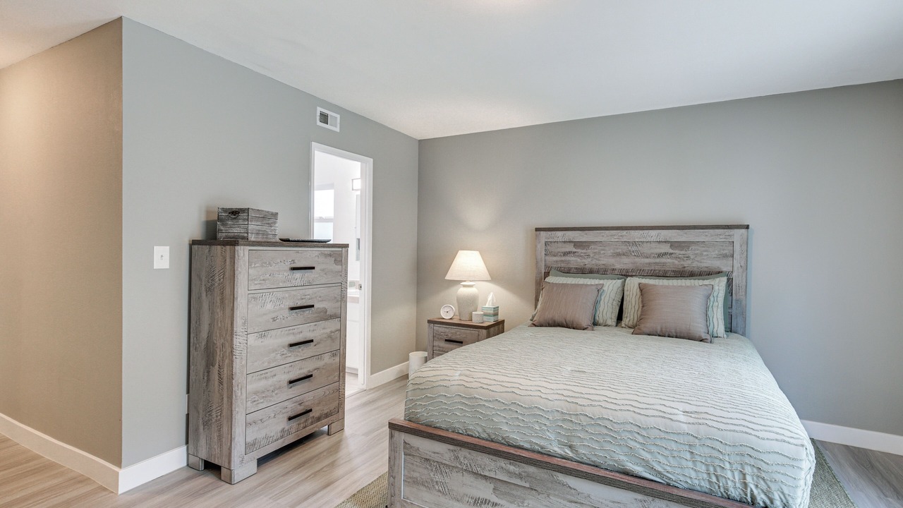 Photo of Bedroom in Spring Valley