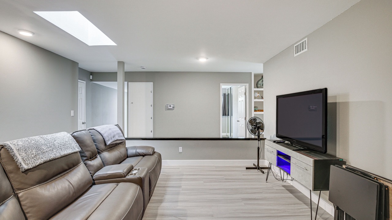 Photo of Livingroom in Spring Valley