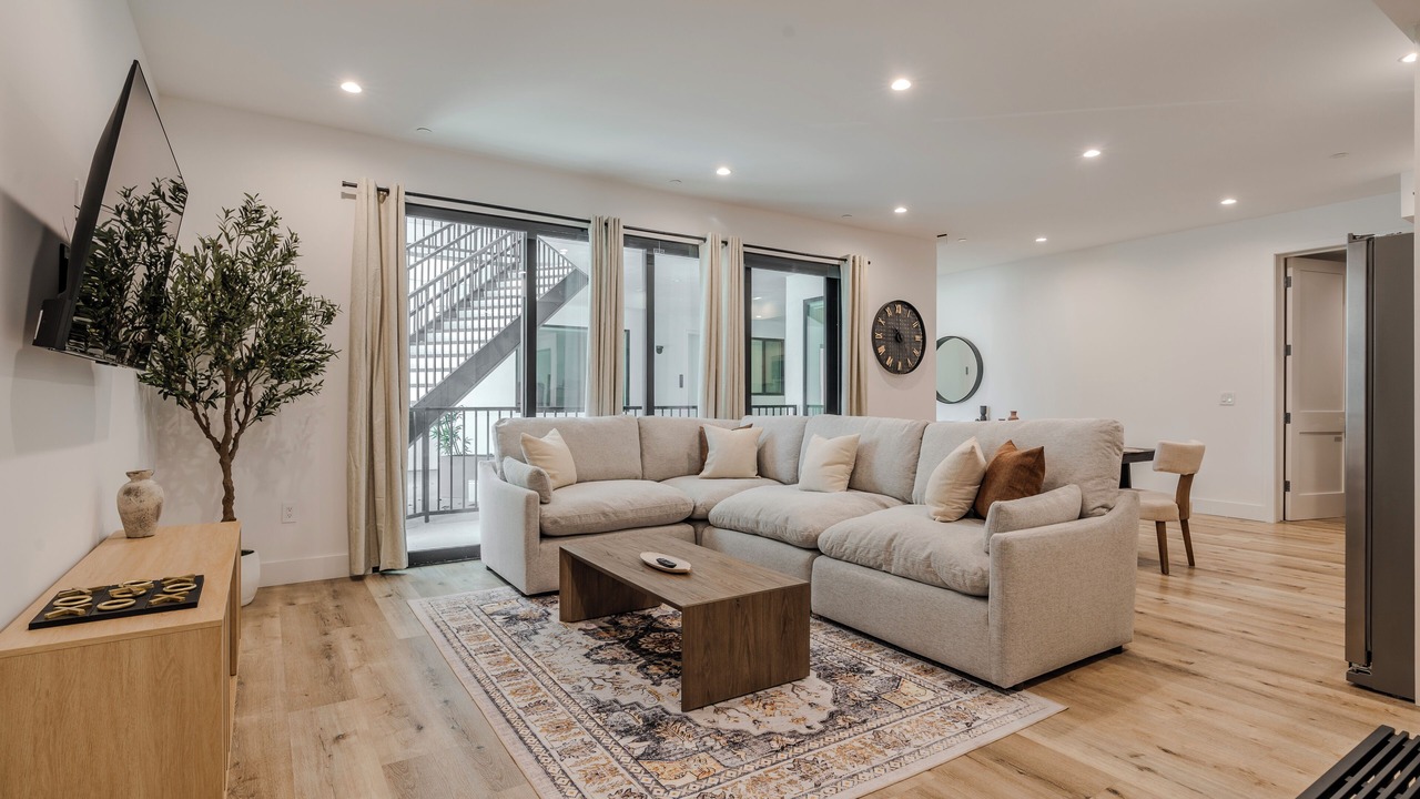 Photo of Livingroom in Studio City