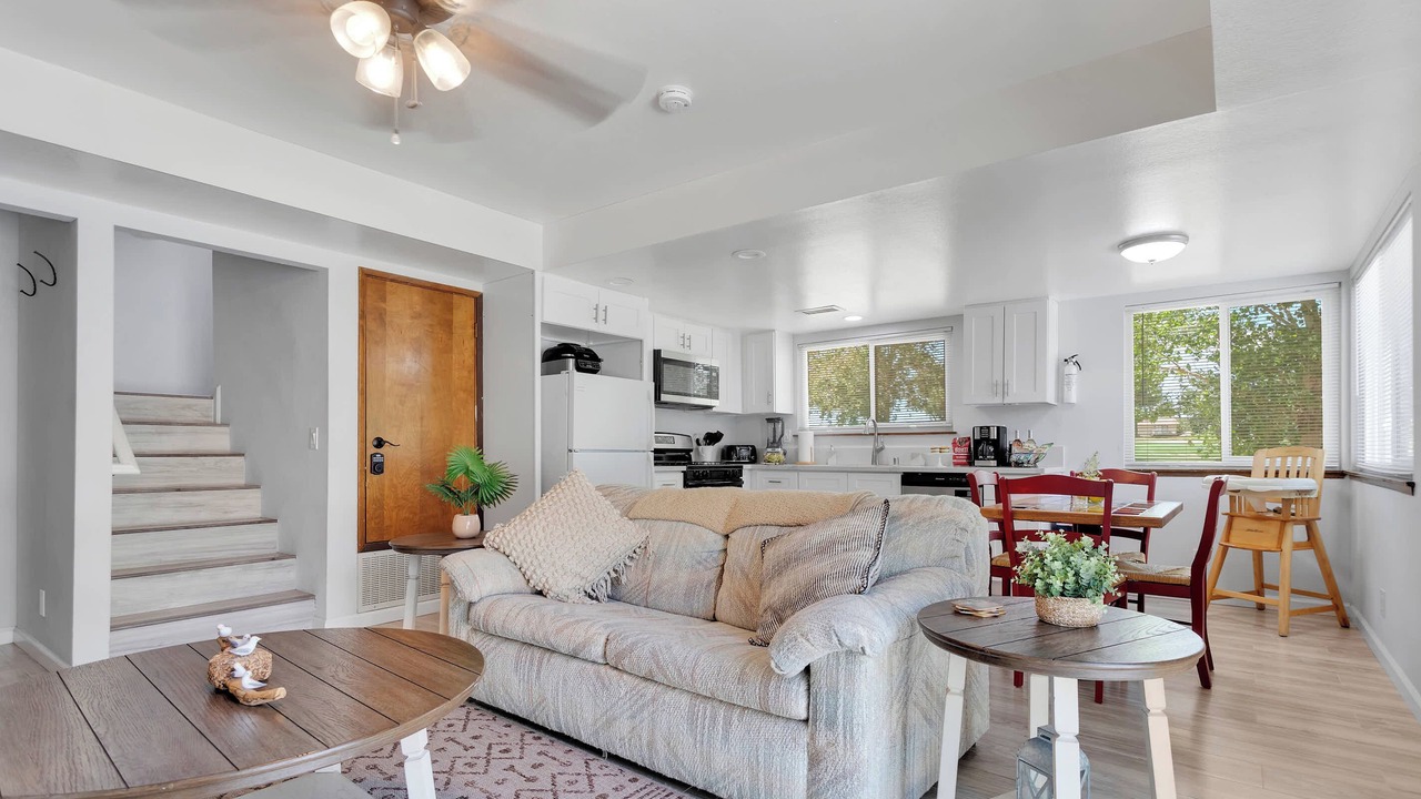 Photo of Livingroom in Victorville