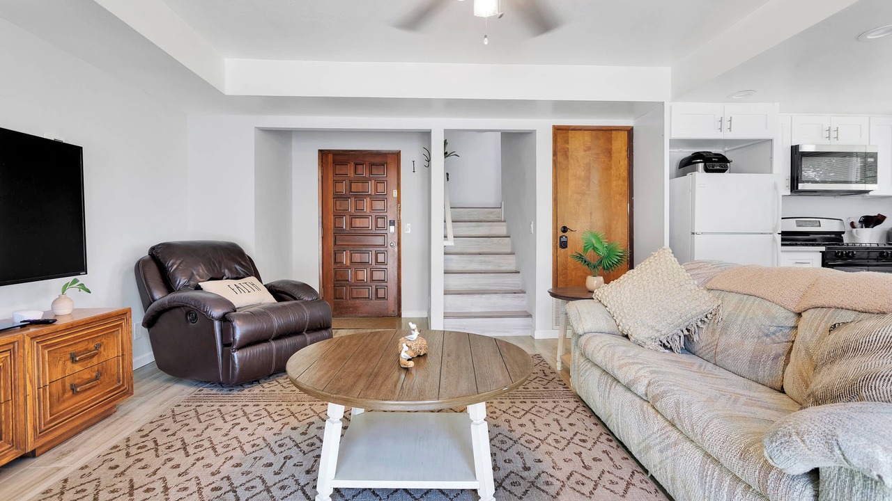 Photo of Livingroom in Victorville