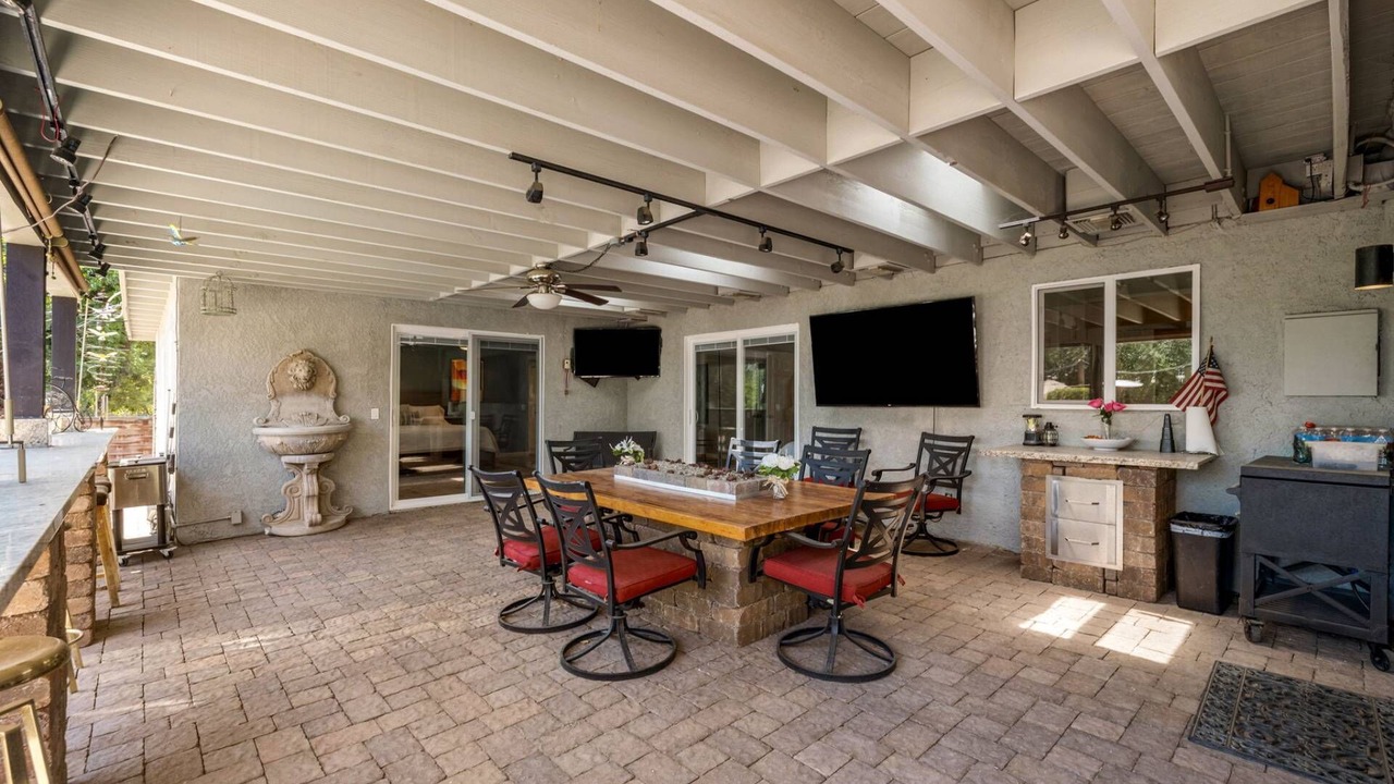 Photo of Outdoor in Magnesia Falls Cove