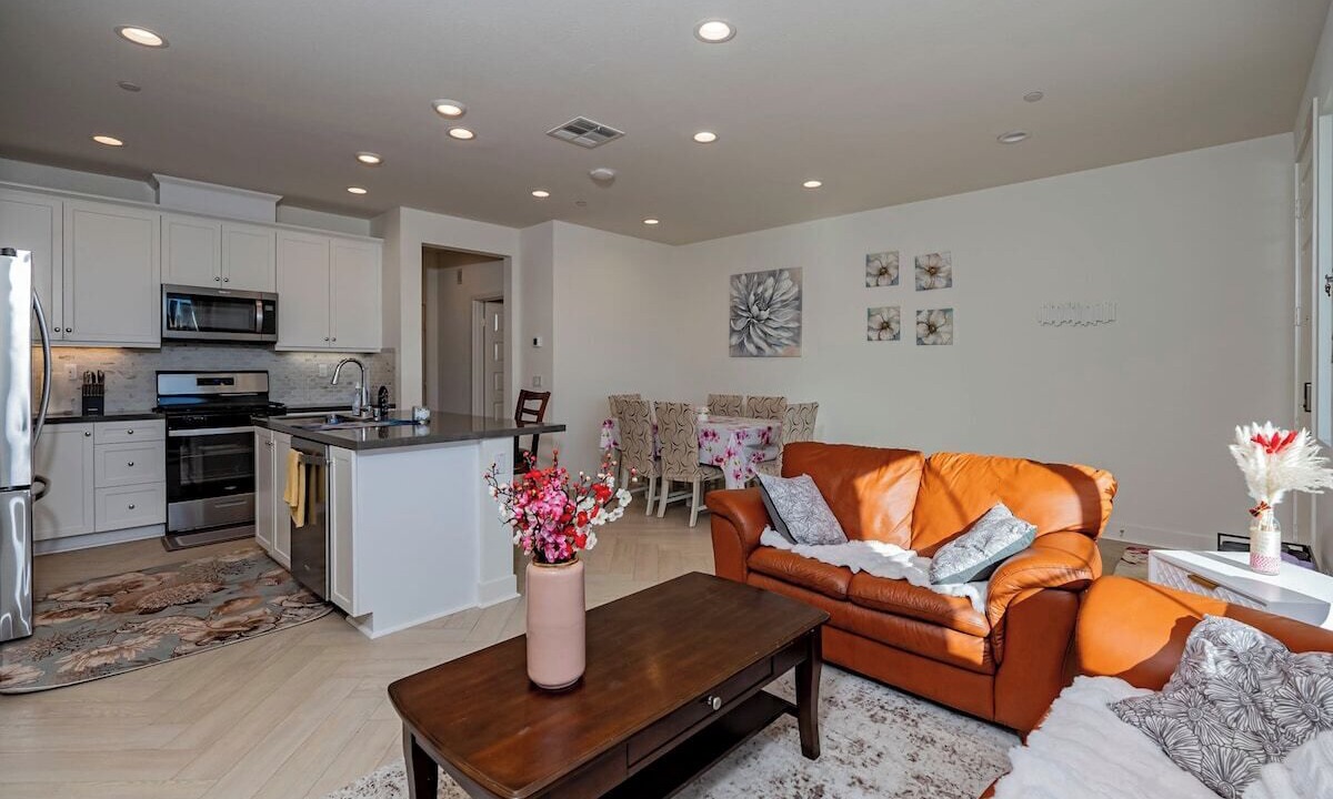 Photo of Livingroom in Ontario