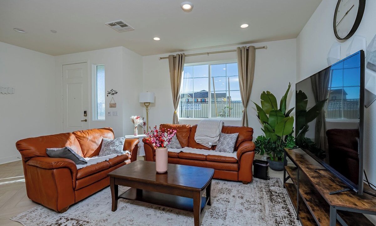 Photo of Livingroom in Ontario