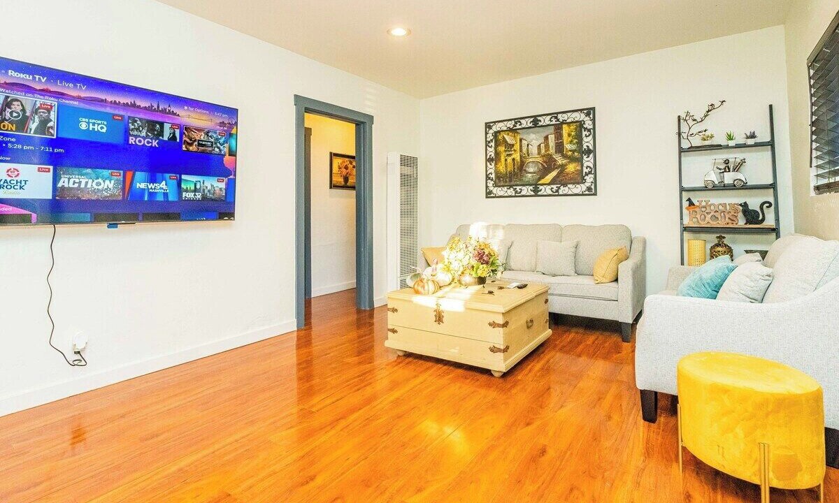 Photo of Livingroom in Glendora