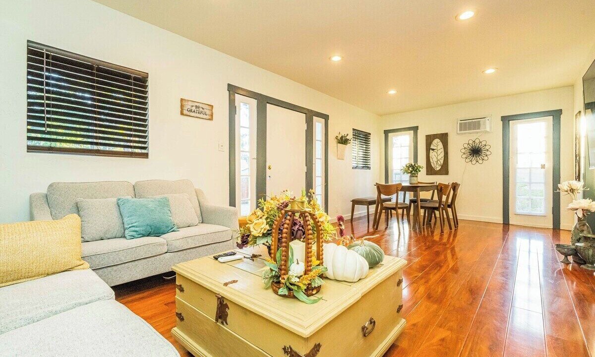 Photo of Livingroom in Glendora