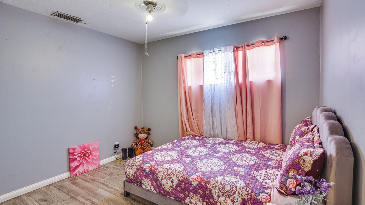 Photo of Bedroom in El Centro