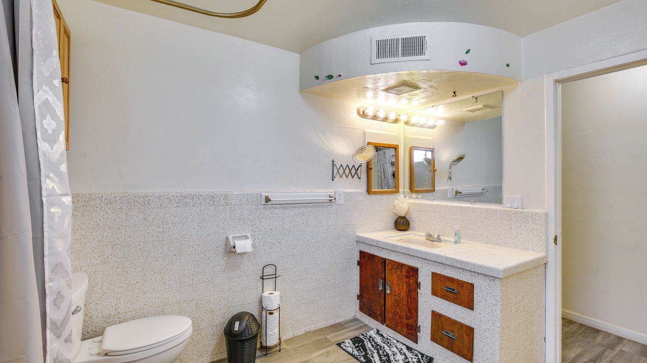 Photo of Bathroom in El Centro
