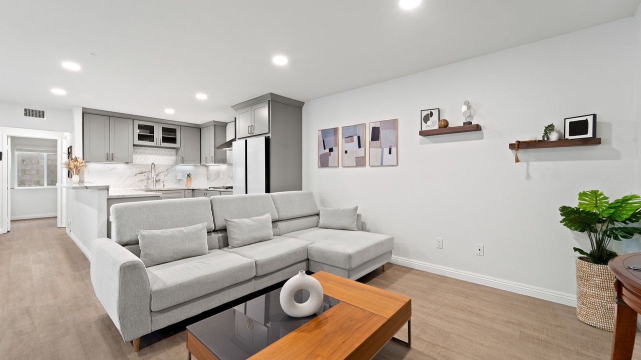 Photo of Livingroom in Rancho Penasquitos