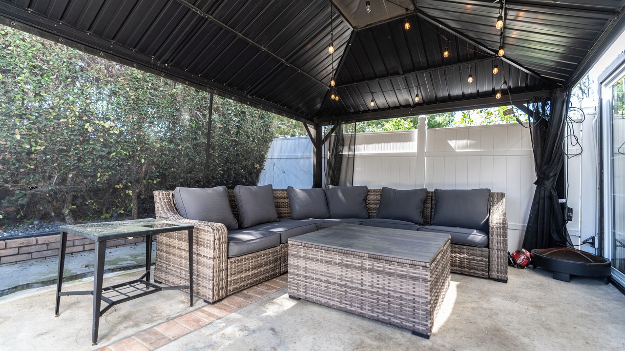 Photo of Patio Balcony in North Tustin