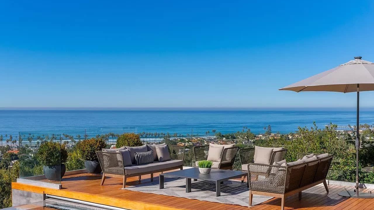 Photo of Patio Balcony in La Jolla Shores