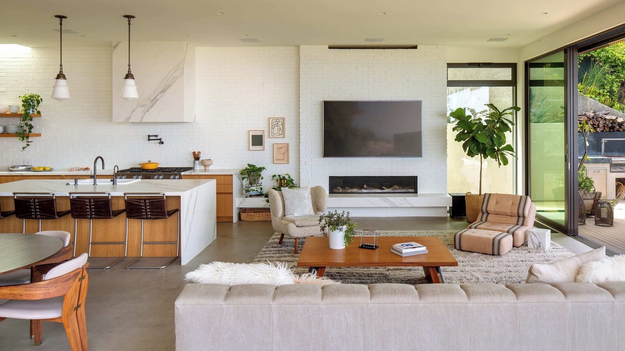 Photo of Livingroom in La Jolla Shores