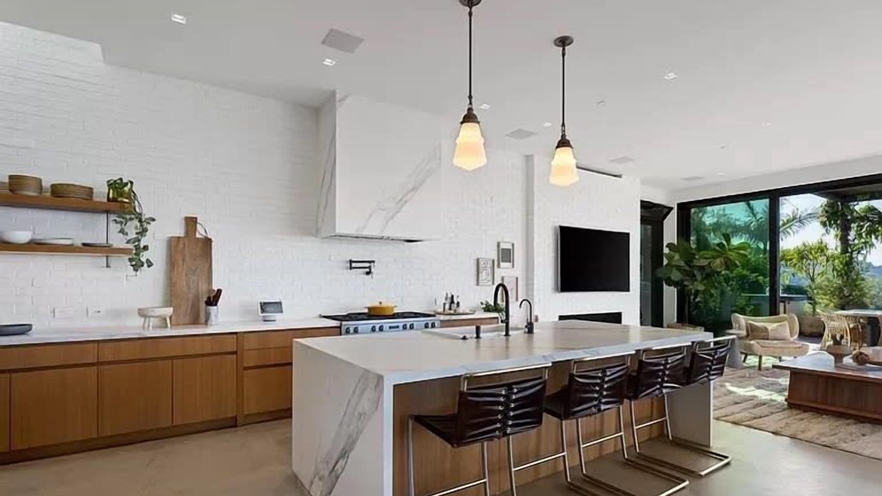 Photo of Kitchen in La Jolla Shores