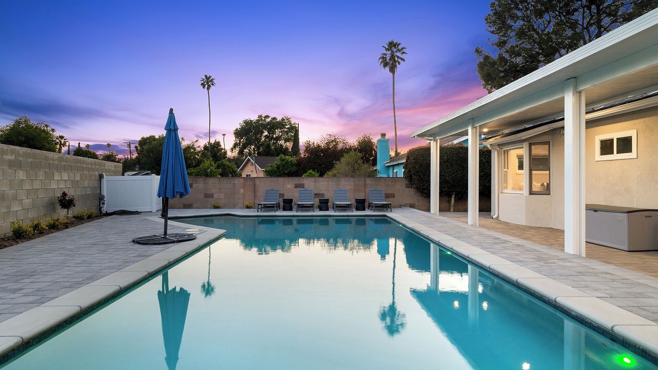 Photo of Outdoor in North Hills