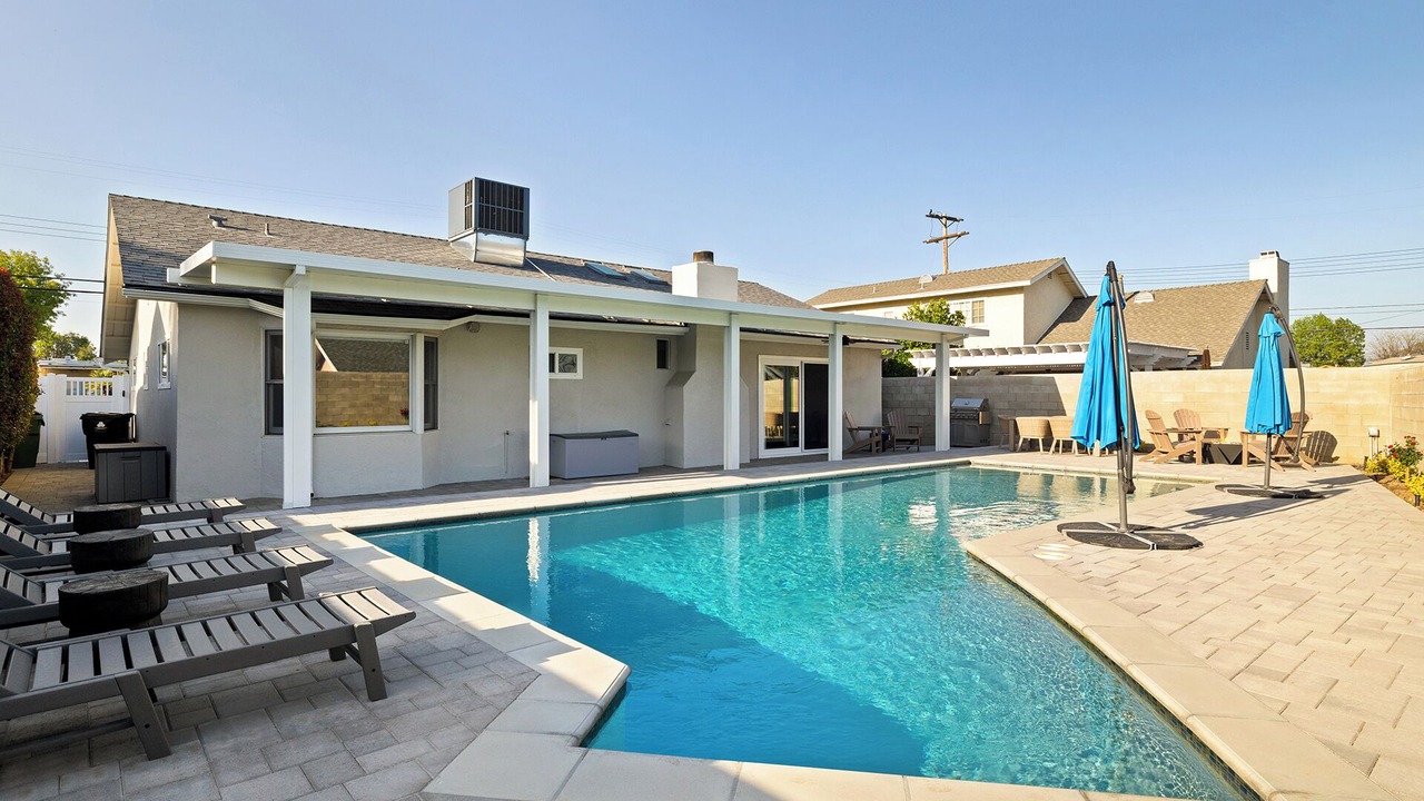 Photo of Outdoor in North Hills