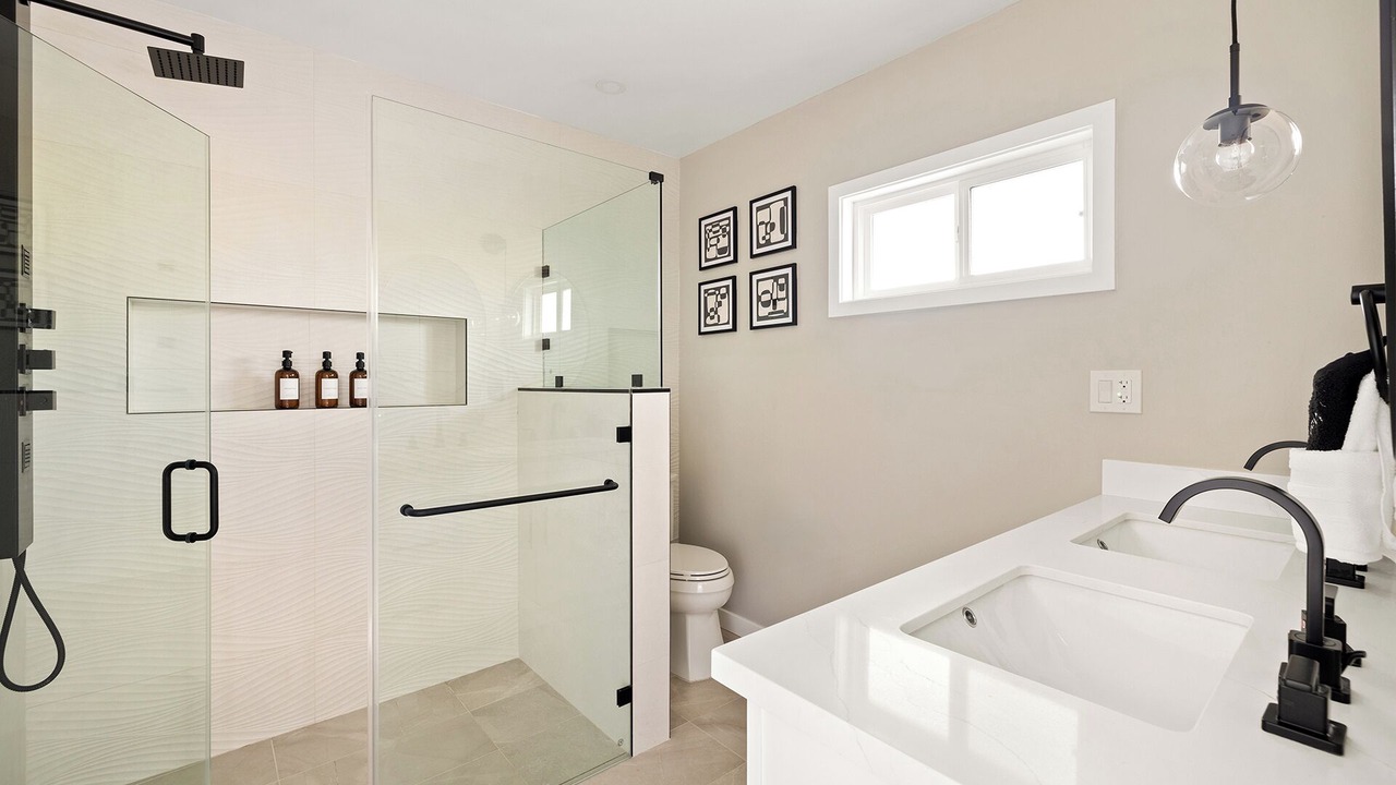 Photo of Bathroom in North Hills