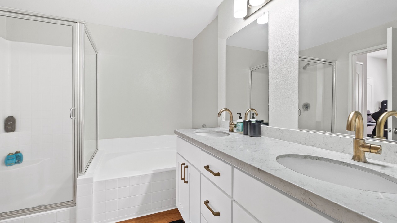 Photo of Bathroom in La Brea
