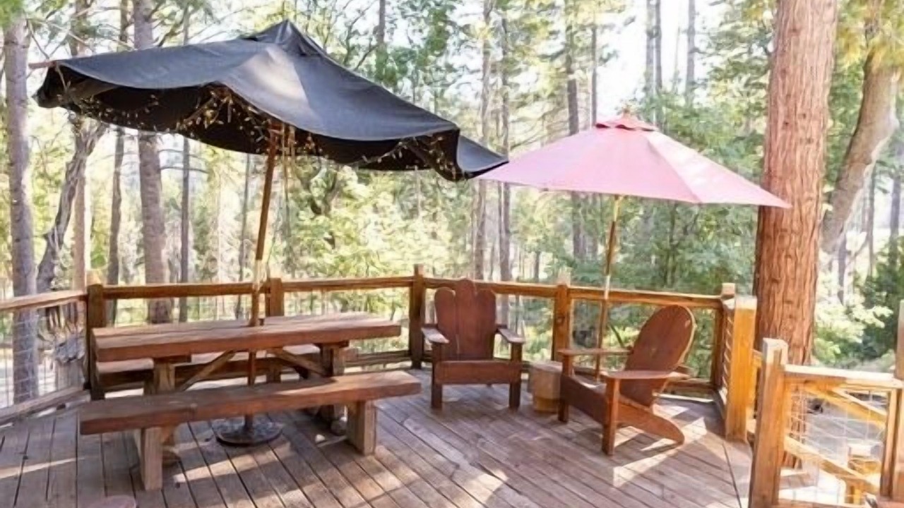 Photo of Outdoor in Groveland