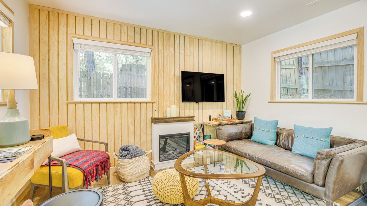 Photo of Livingroom in Crestline