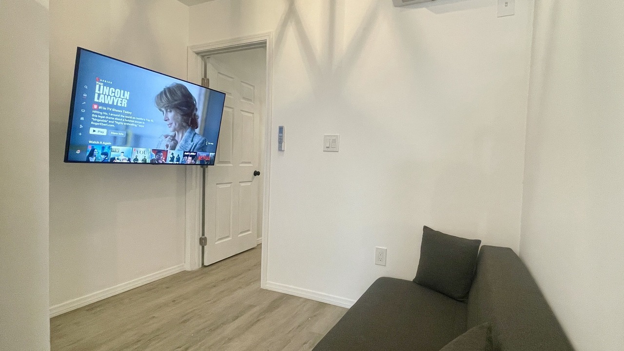 Photo of Livingroom in North Hollywood