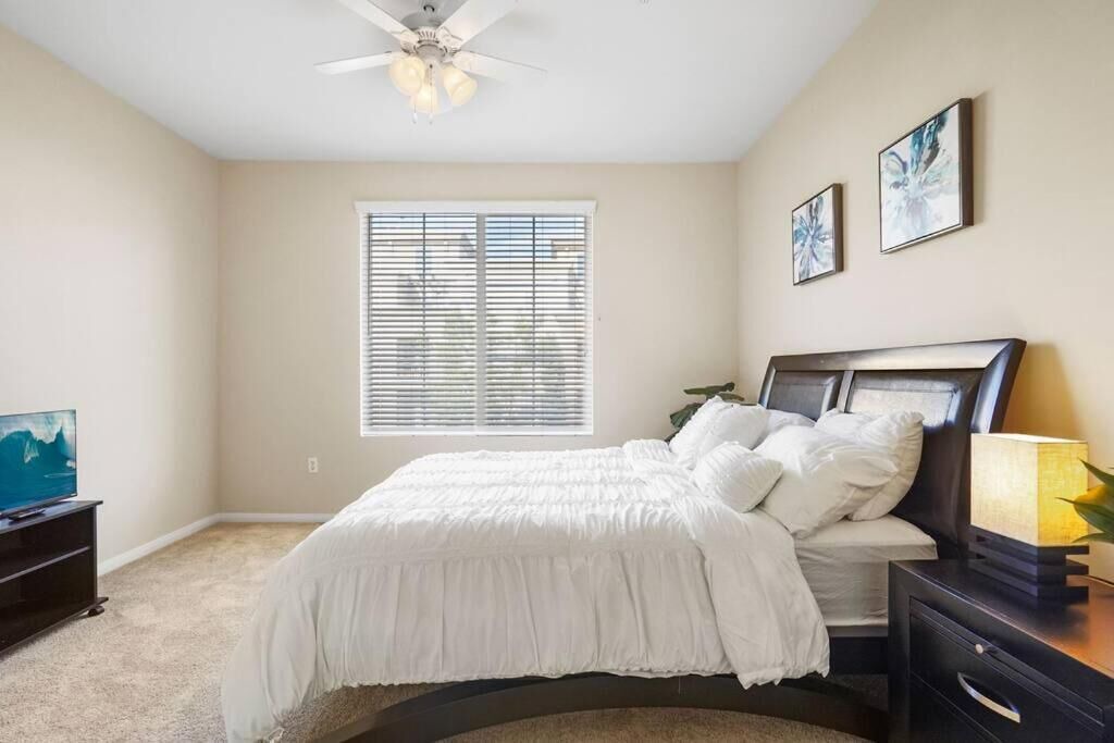 Photo of Bedroom in Anaheim Resort