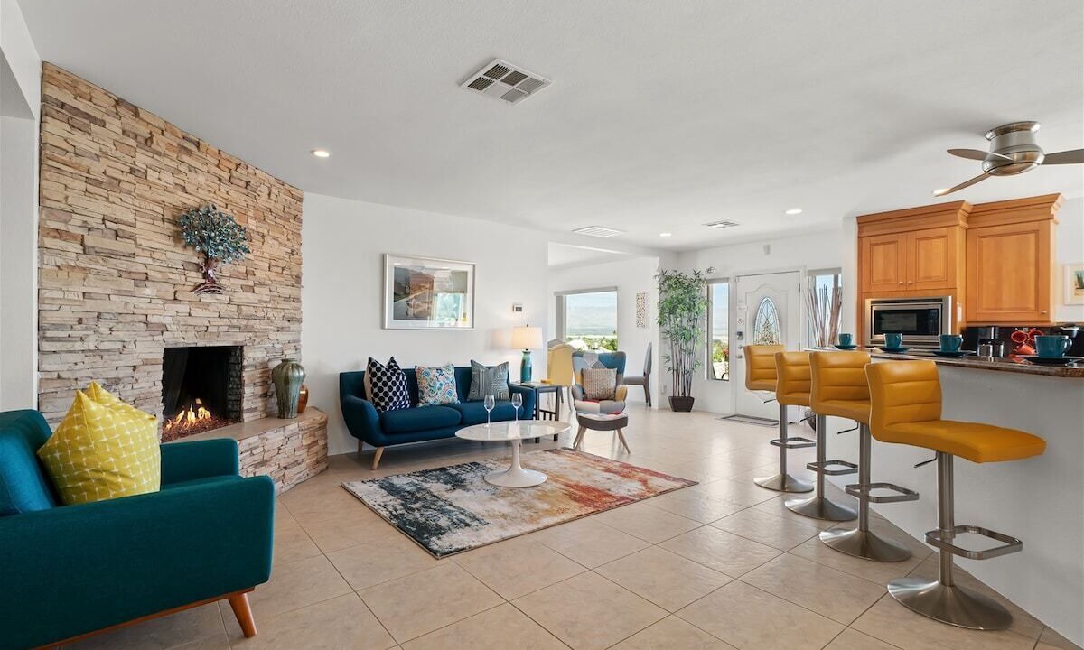 Photo of Livingroom in Chino Canyon